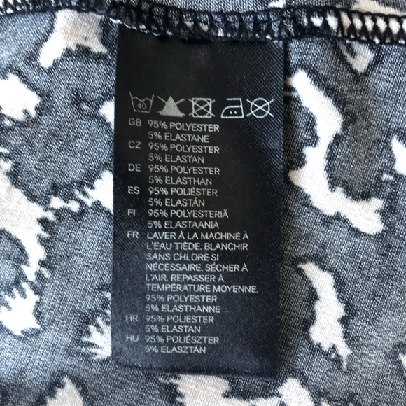 Divided Long summer dress size 4 fits model size 8 black / white leopard print - Picture 3 of 5